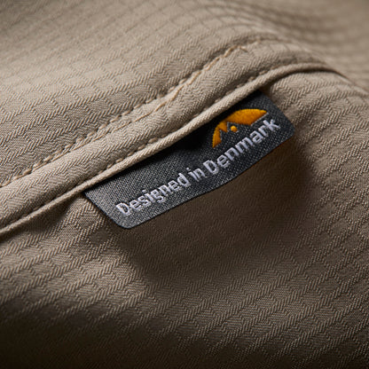 Ezmar-Light-Langaermet-Khaki-Geoff-Anderson-Closeup-2.jpg