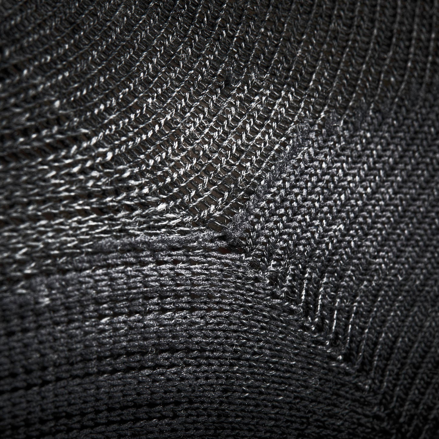 wizwool-merino-sokker-LightWeight-geoff-anderson-closeup-5.jpg